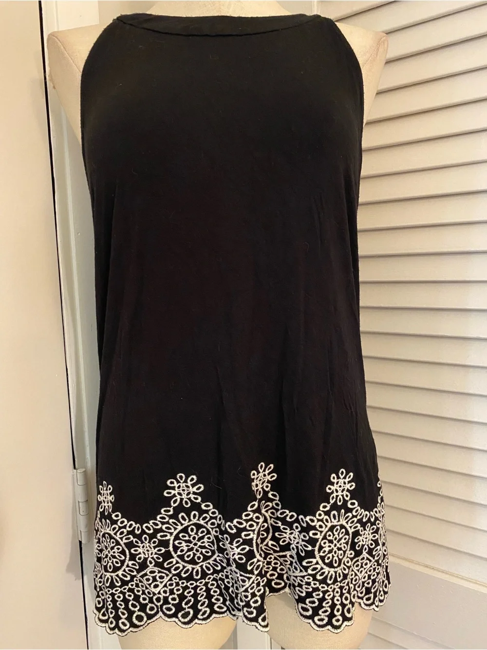 Adrianna Papell Black Sleeveless Top with White Embroidered Hem- Size Medium